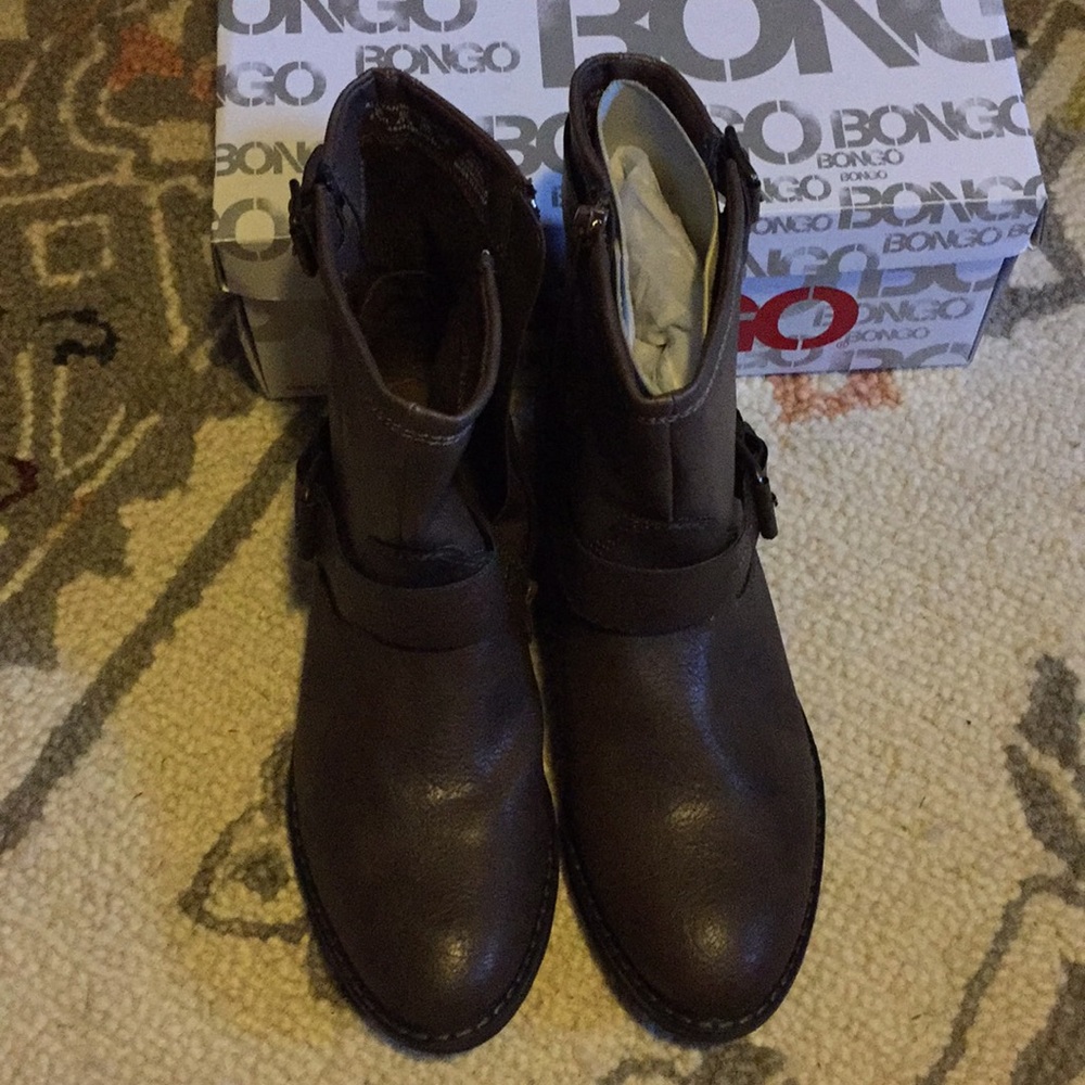 NWT Bongo brown boots 8.5